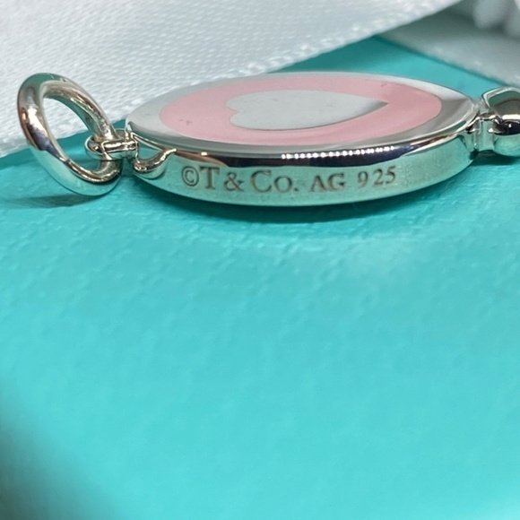 New Tiffany & Co. Tiffany pink Heart Key New York Charm for Pendant Bracelet - Picture 4 of 8